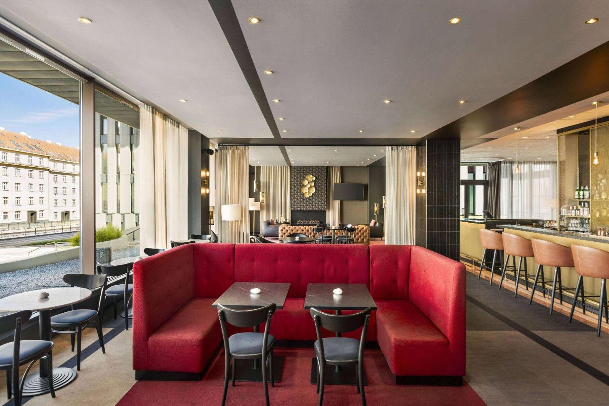Vienna House By Wyndham Diplomat Prague Hotel Bagian luar foto
