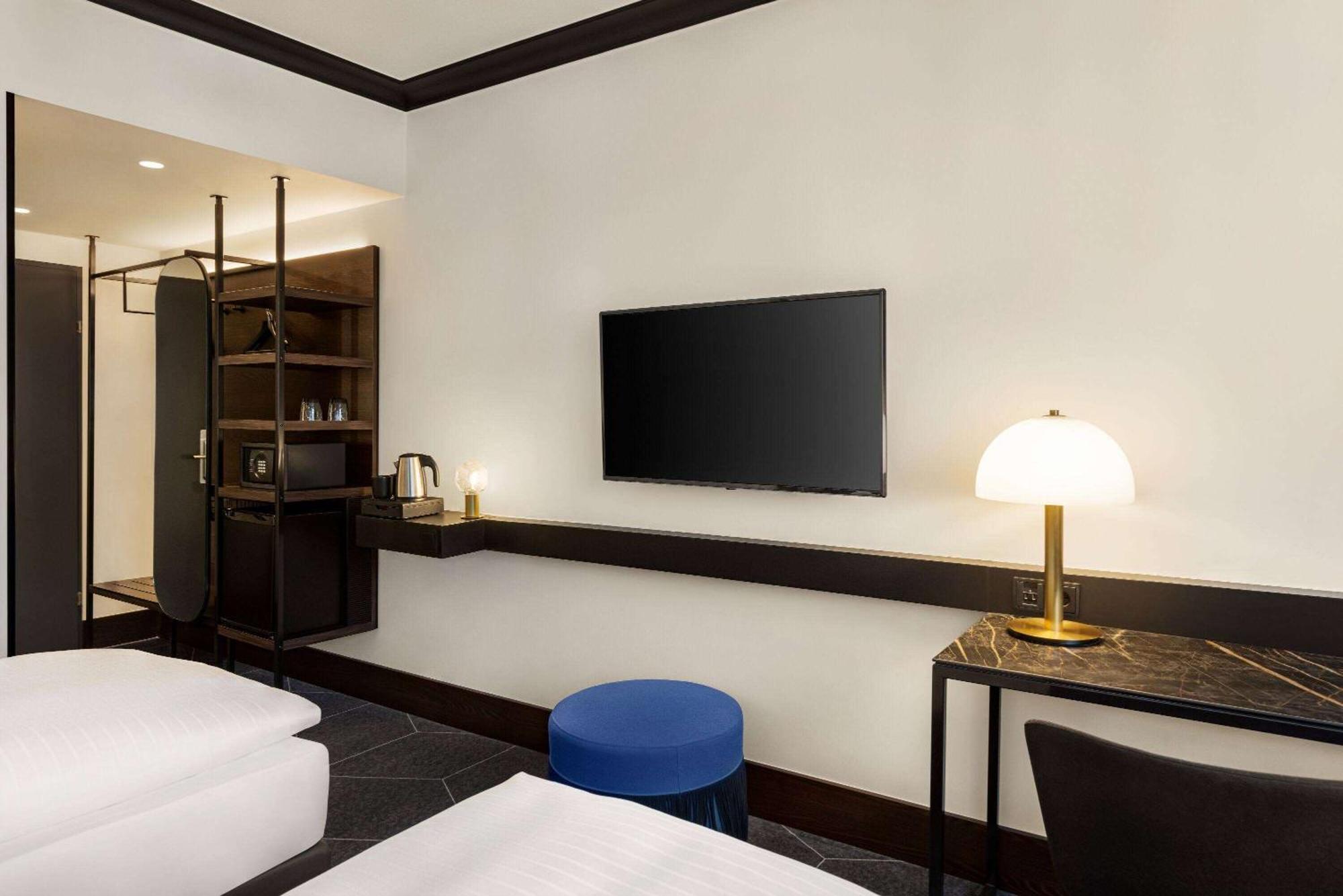 Vienna House By Wyndham Diplomat Prague Hotel Bagian luar foto