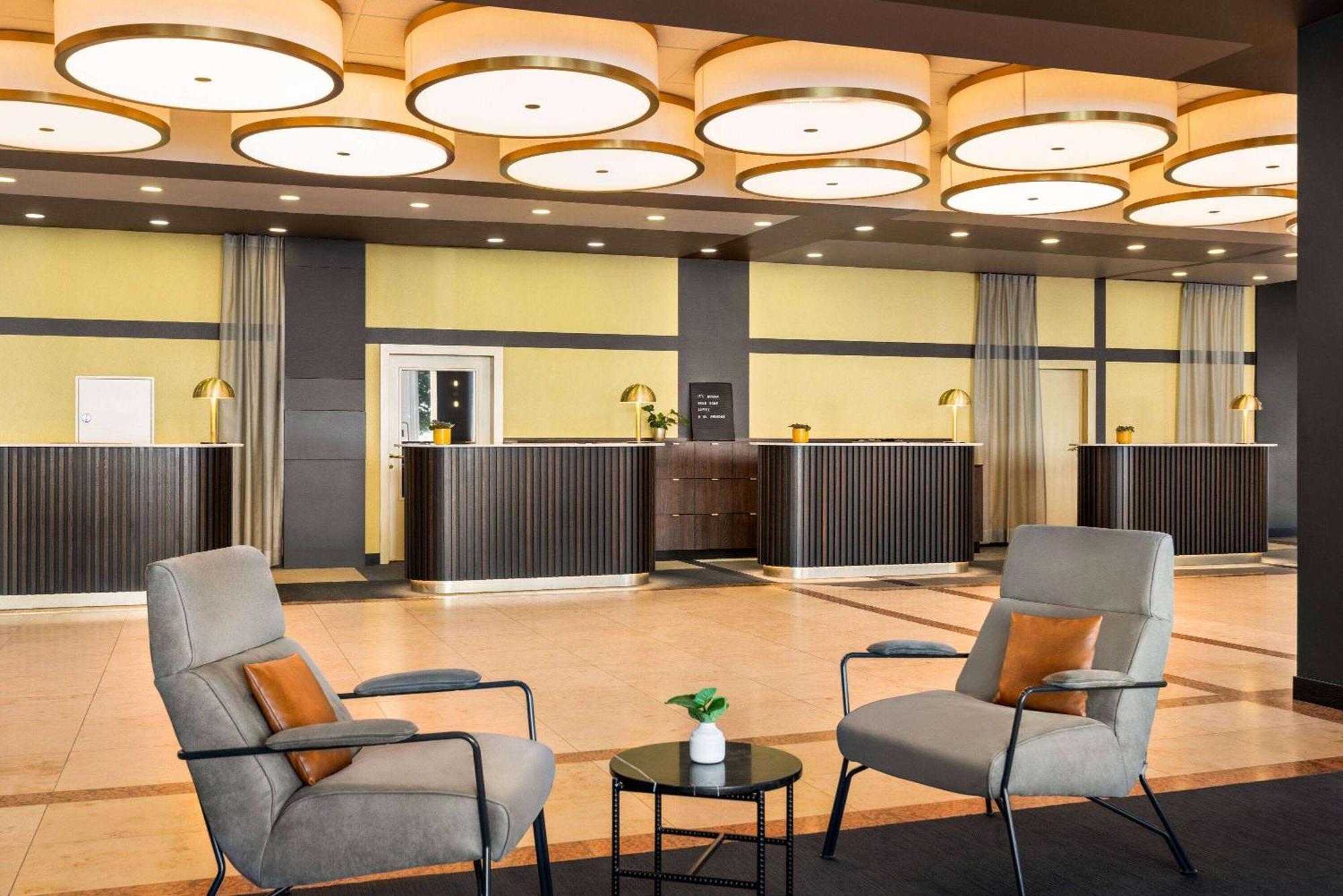 Vienna House By Wyndham Diplomat Prague Hotel Bagian luar foto