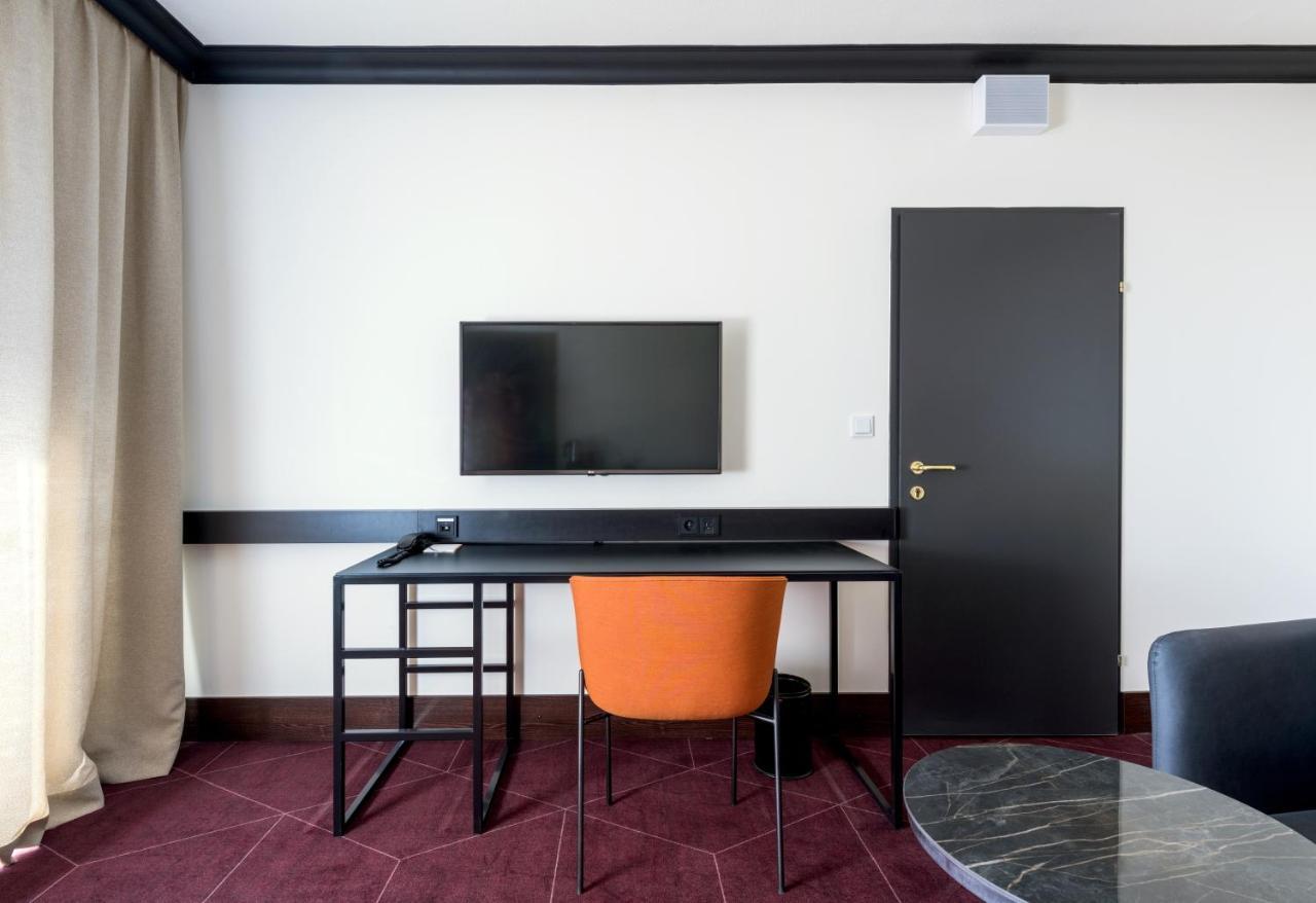 Vienna House By Wyndham Diplomat Prague Hotel Bagian luar foto